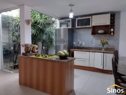 Casa com 02 suítes no Bairro Hamburgo Velho 
