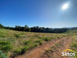 Sítio de 4,00 hectares no Vira Machado 