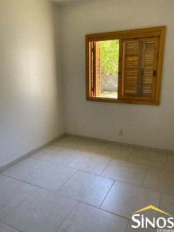 Casa com 02 dormitórios em Lomba Grande 