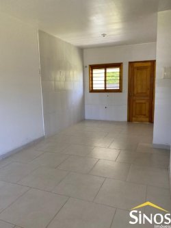 Casa com 02 dormitórios em Lomba Grande 