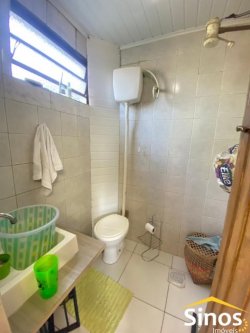 Casa com 04 dormitórios no Bairro Rio dos Sinos 