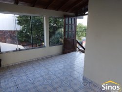 Sobrado com 02 salas comerciais 