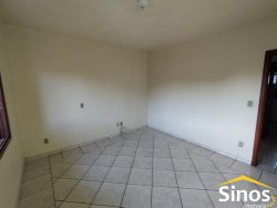 Sobrado com 02 salas comerciais 
