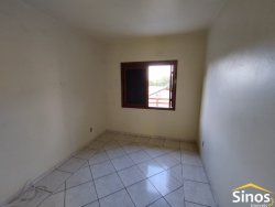 Sobrado com 02 salas comerciais 