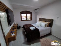 Casa com 02 dormitórios  