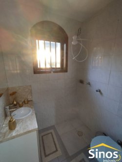 Casa com 02 dormitórios  