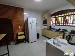 Casa com 02 dormitórios  