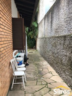 Casa com 04 dormitórios no Bairro Jardim Mauá 