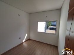 Sobrados com 03 dormitórios no Bairro Santo André 