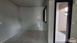 Casa geminada com 03 dormitórios no bairro Boa Vista 