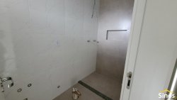 Casa geminada com 03 dormitórios no bairro Boa Vista 