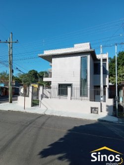 Casa com 03 dormitórios no bairro Boa Vista  