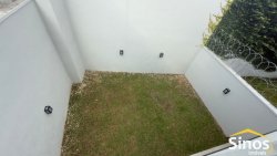 Sobrado com 03 suítes no bairro Jardim Mauá 