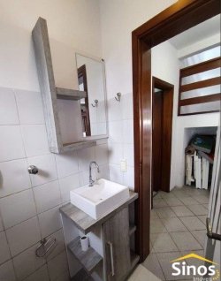Casa com 03 dormitórios no Bairro Liberdade 