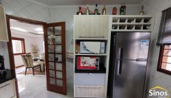 Casa com 03 dormitórios no Bairro Liberdade 