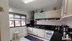 Casa com 03 dormitórios no Bairro Liberdade 