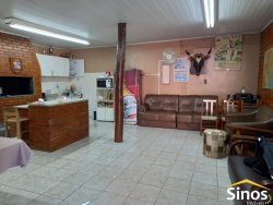 Prédio comercial no bairro Canudos 