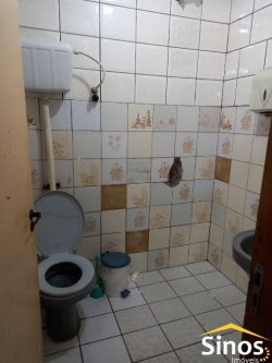 Prédio comercial no bairro Canudos 