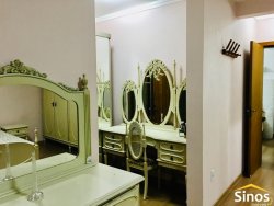 Sobrado com 03 dormitórios no Centro de São Leopoldo 