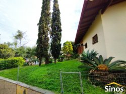 Casa com 03 dormitórios no Bairro Rondônia 