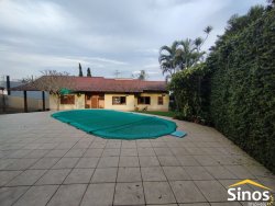 Casa com 03 dormitórios no Bairro Rondônia 