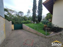 Casa com 03 dormitórios no Bairro Rondônia 