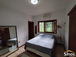 Casa com 03 dormitórios no Bairro Rondônia 