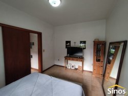 Casa com 03 dormitórios no Bairro Rondônia 
