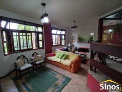 Casa com 03 dormitórios no Bairro Rondônia 