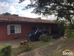 Casa com 03 dormitórios no Bairro Campestre 