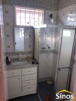 Casa com 03 dormitórios no Bairro Campestre 