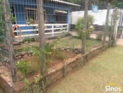 Casa com 03 dormitórios no Bairro Jardim Luciana 
