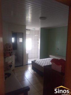 Casa com 03 dormitórios no Bairro Jardim Luciana 