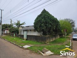 Terreno com 02 casas no Bairro Santo Afonso 