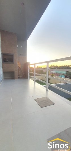 Sobrado com 03 dormitórios no bairro Jardim América 