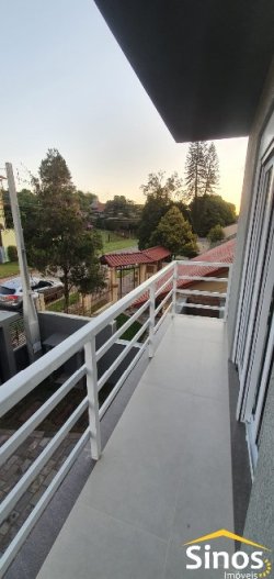 Sobrado com 03 dormitórios no bairro Jardim América 
