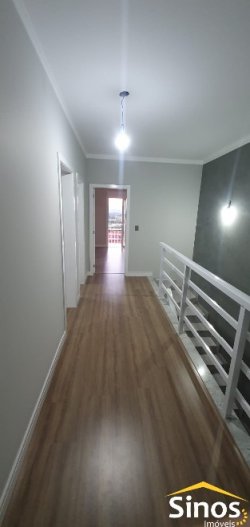 Sobrado com 03 dormitórios no bairro Jardim América 