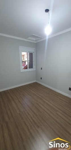 Sobrado com 03 dormitórios no bairro Jardim América 