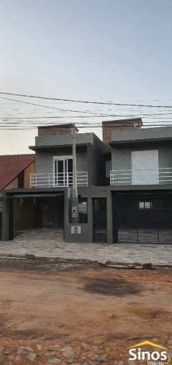 Sobrado com 03 dormitórios no bairro Jardim América 