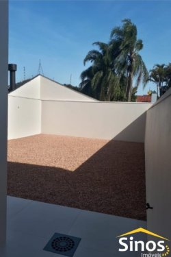 Sobrado com 03 dormitórios, sendo 01 suíte no Bairro São José 
