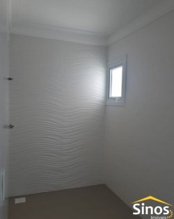 Sobrado com 03 dormitórios, sendo 01 suíte no Bairro São José 
