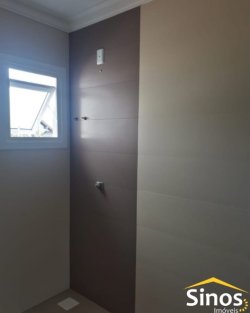 Sobrado com 03 dormitórios, sendo 01 suíte no Bairro São José 