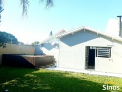 Casa mista com 03 dormitórios no bairro Rio Branco 