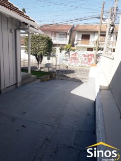 Casa mista com 03 dormitórios no bairro Rio Branco 