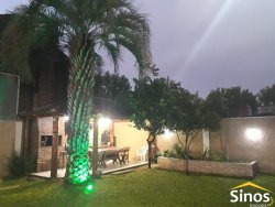 Casa mista com 03 dormitórios no bairro Rio Branco 