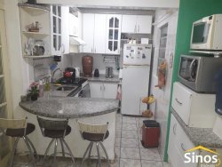 Casa mista com 03 dormitórios no bairro Rio Branco 