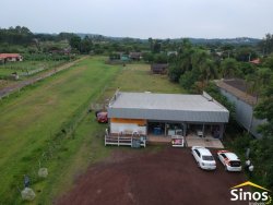 Amplo terreno com Prédio Comercial em Lomba Grande 