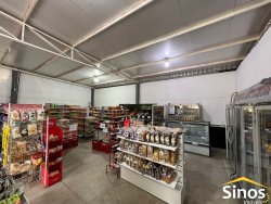 Amplo terreno com Prédio Comercial em Lomba Grande 