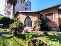 Casa ampla de 300,00 m² no bairro Vila Rosa 