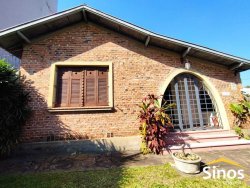 Casa ampla de 300,00 m² no bairro Vila Rosa 